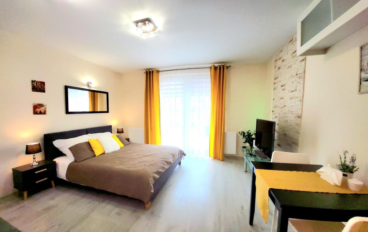Cracow Novum Apartment Downtown 4 Persons 크라쿠프 외부 사진