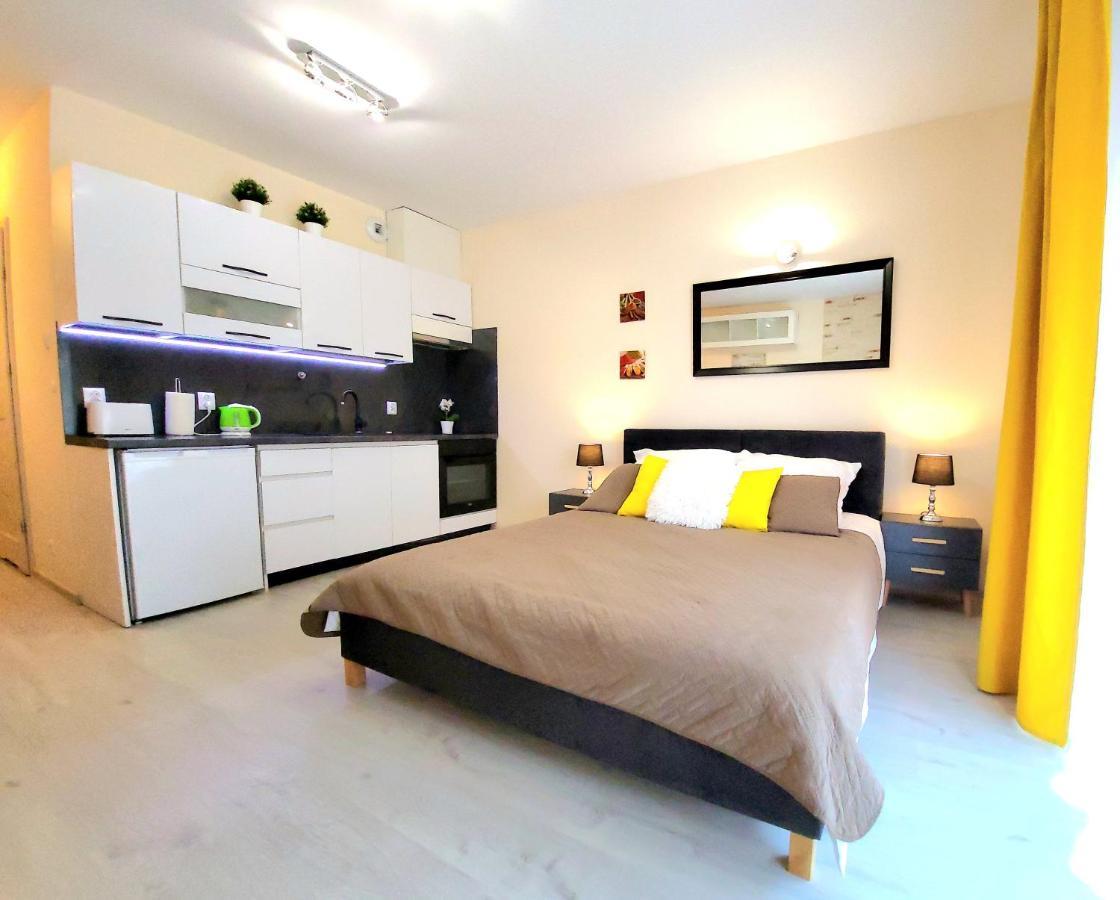Cracow Novum Apartment Downtown 4 Persons 크라쿠프 외부 사진