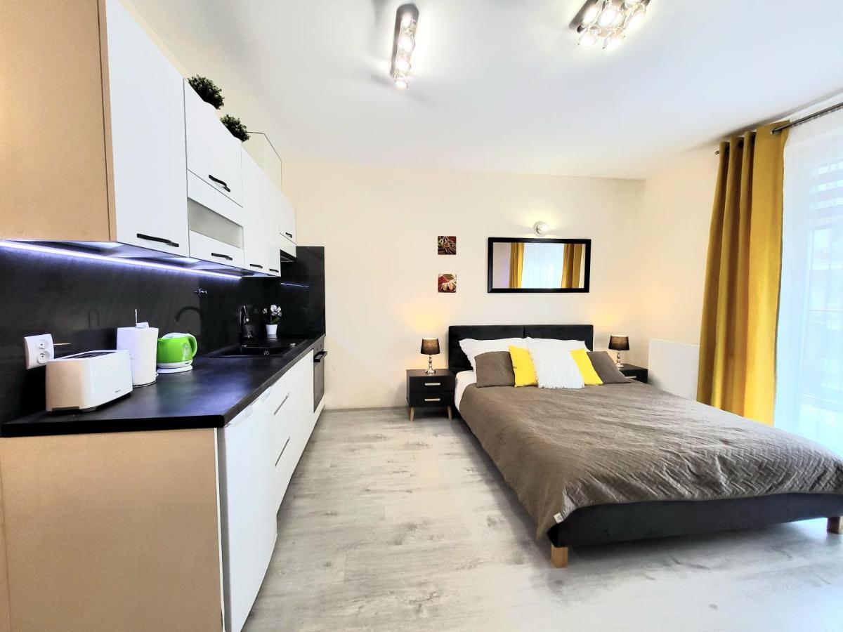 Cracow Novum Apartment Downtown 4 Persons 크라쿠프 외부 사진